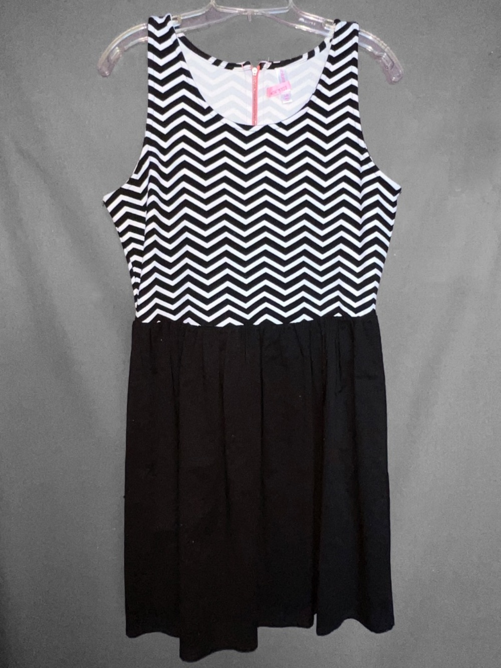 Black & White Zig-Zag Dress